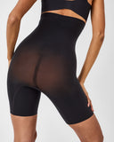 SPANXsculpt™ Seamless Power High-Waisted Mid-Thigh Short